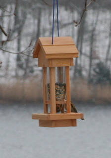 Bird Feeder Of Two Liter Bottle - Bird FeedersBird Feeders